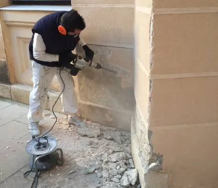 picar la fachada en sevilla